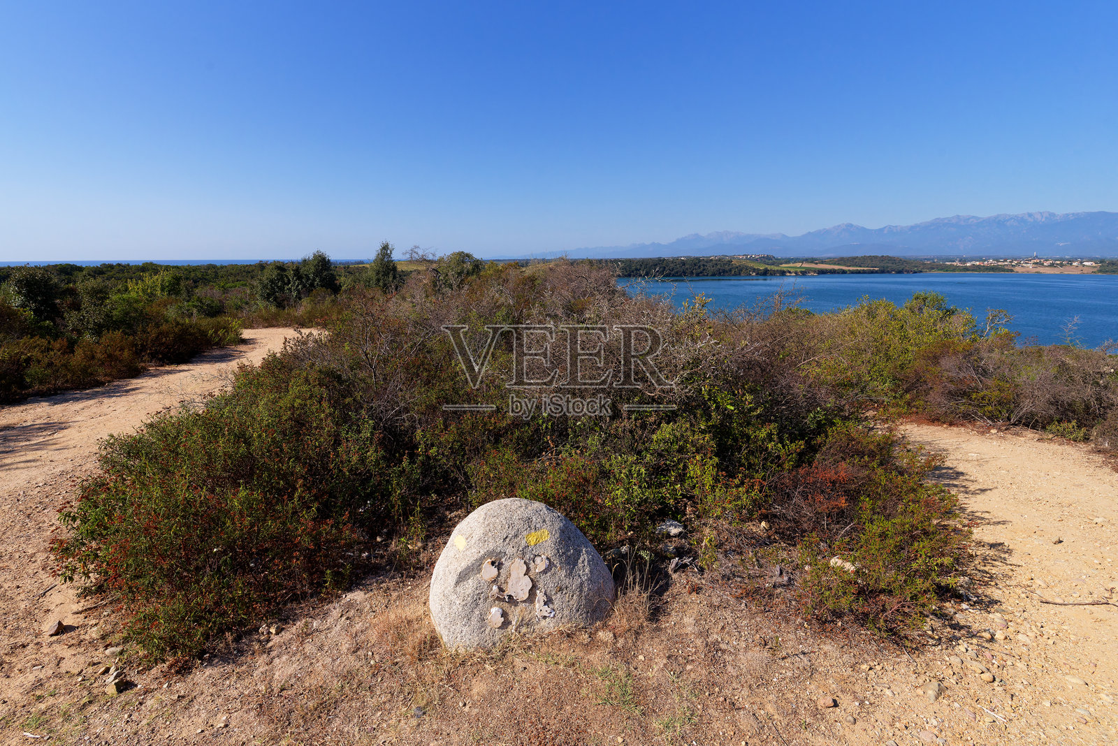 阿莱里亚海岸的马雷·埃·斯坦纽小径照片摄影图片