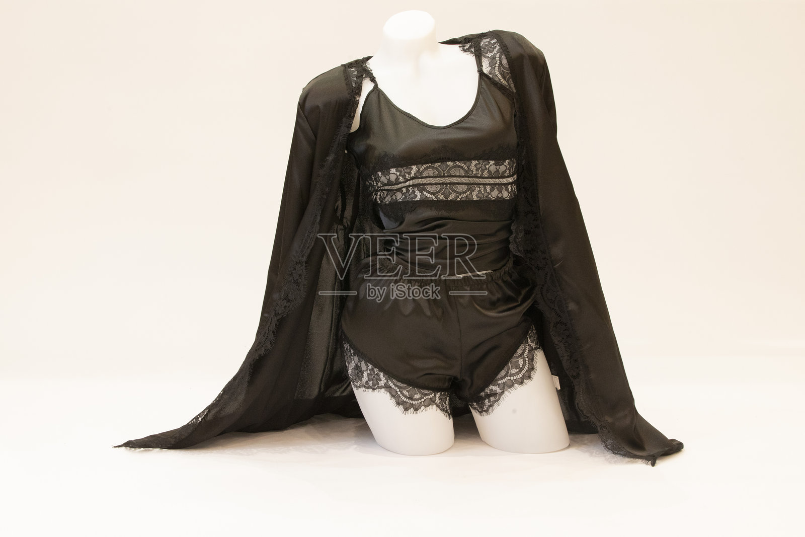 女性性感睡衣套装照片摄影图片