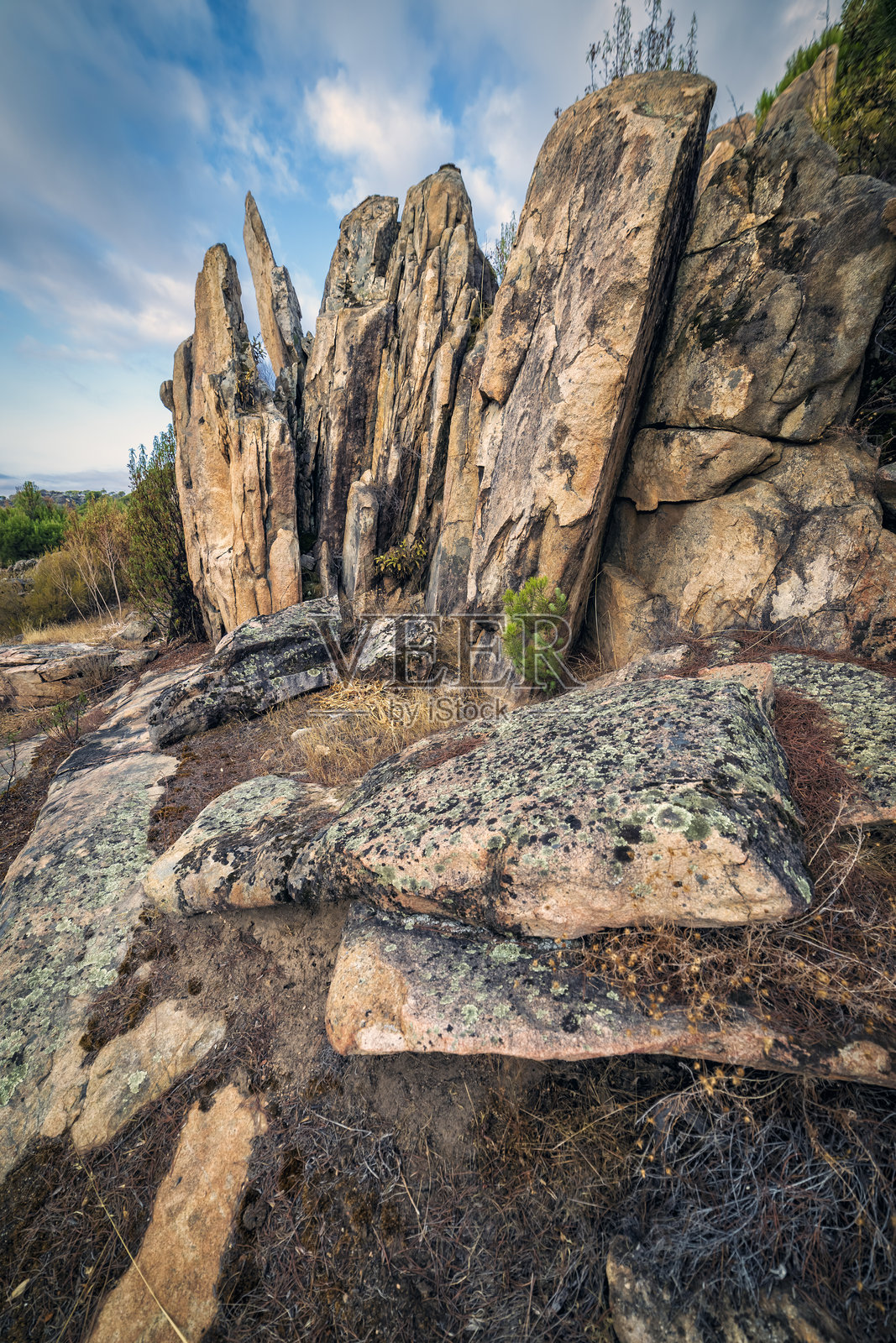 拉布罗斯山的花岗岩板照片摄影图片