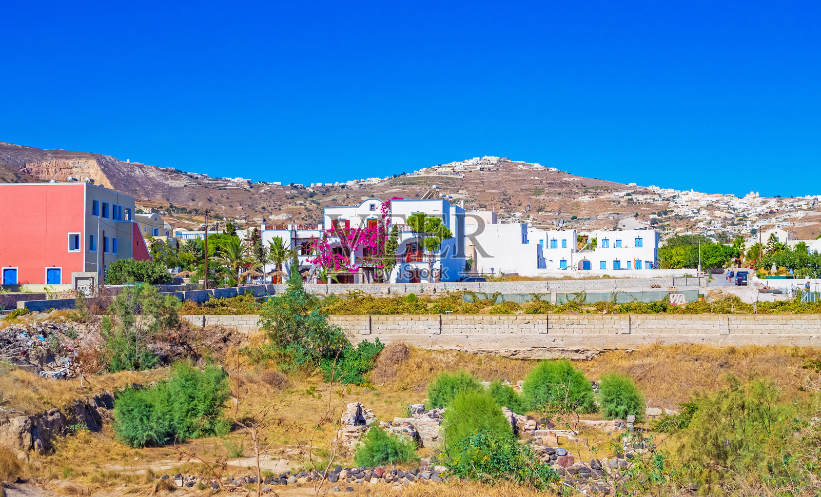 圣托里尼卡马里村的如画建筑照片摄影图片