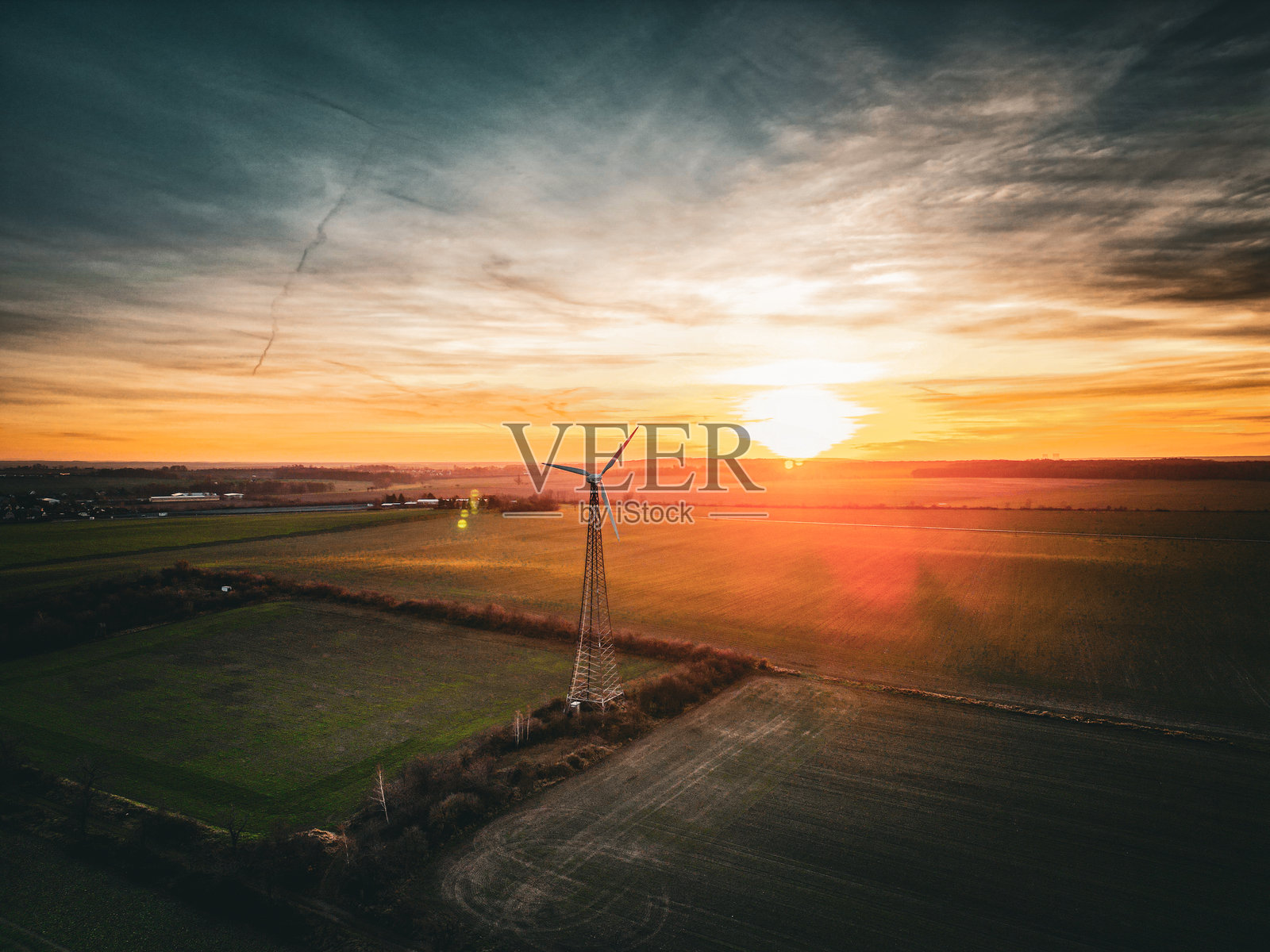 日落时分海滩与天空的美丽景色照片摄影图片