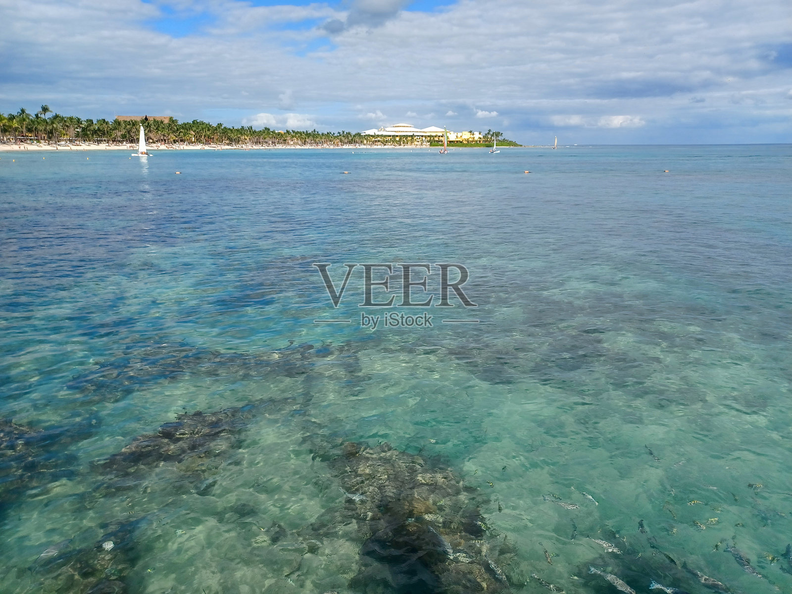 卡尔海滩的海景照片摄影图片