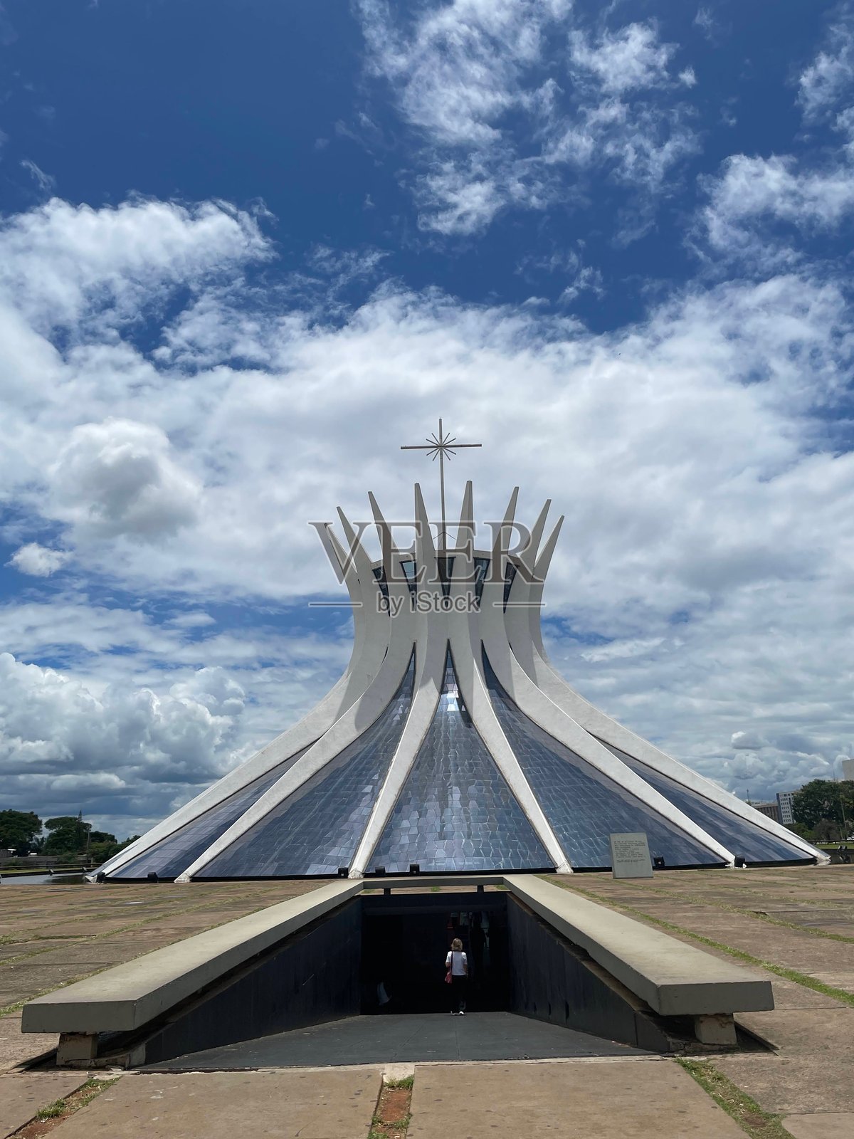 巴西利亚，巴西 - 2024年11月27日：巴西利亚大教堂照片摄影图片