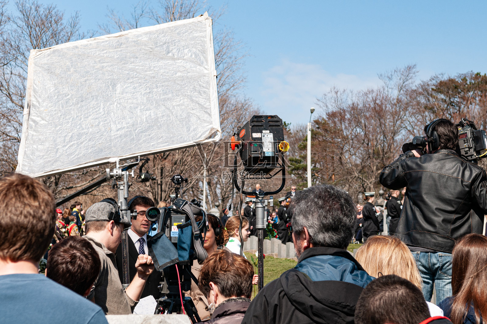 新闻媒体报道追悼仪式照片摄影图片