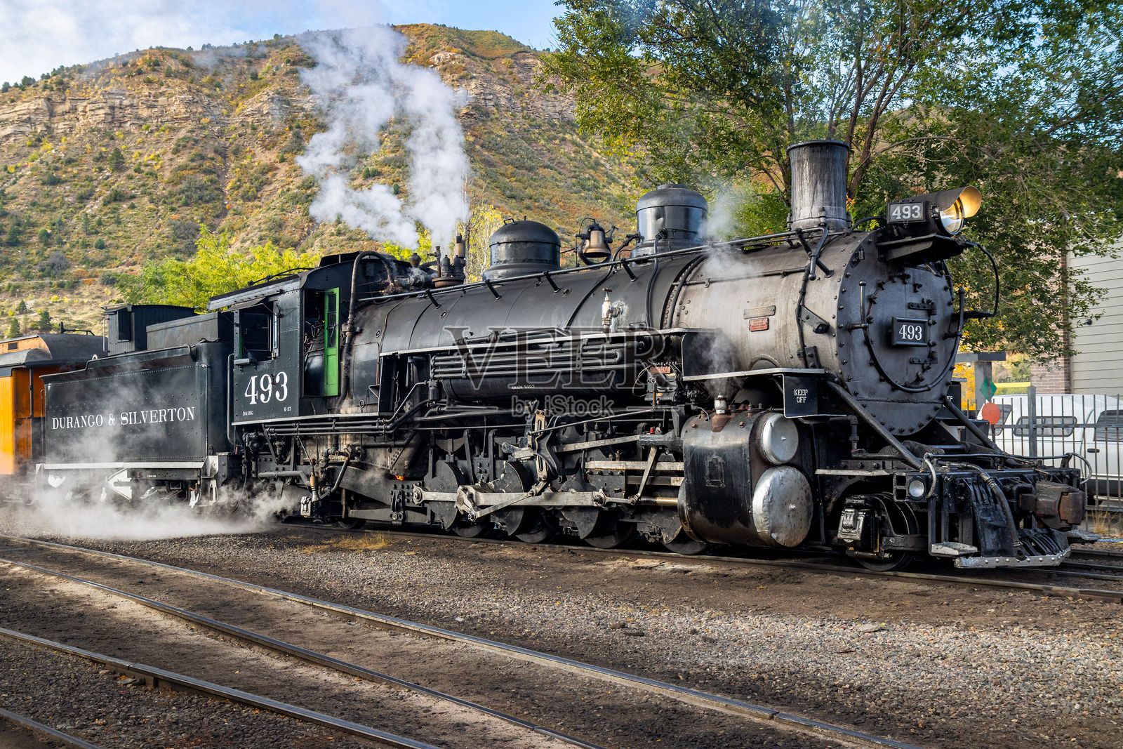 历史悠久的蒸汽机车在杜兰戈与银顿铁路上。照片摄影图片