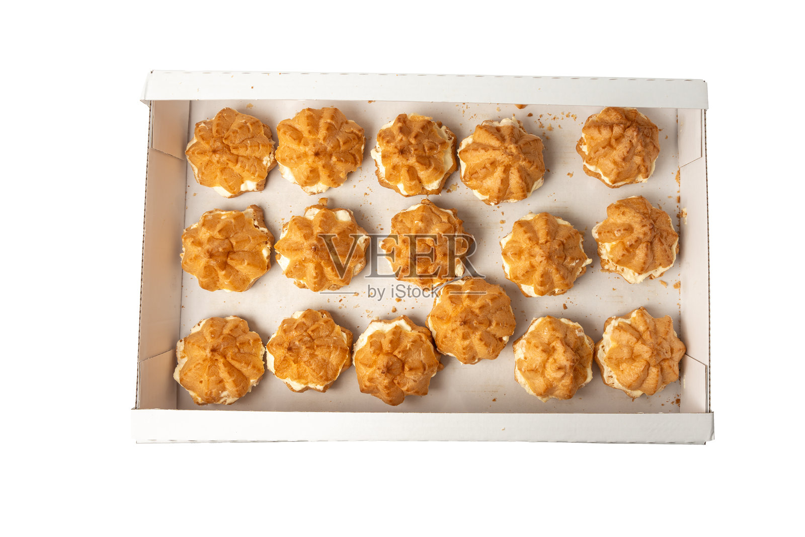 一盒糕点，背景为白色照片摄影图片