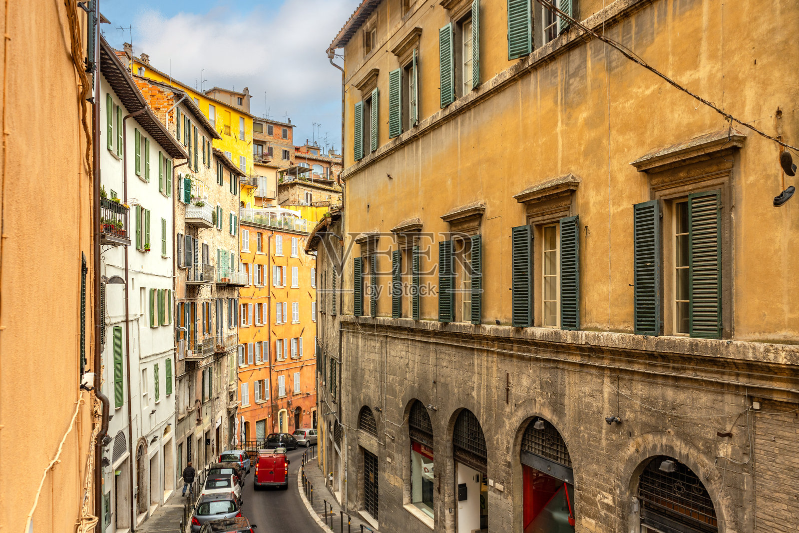 意大利翁布里亚大区佩鲁贾的美丽城市风景和石头建筑照片摄影图片
