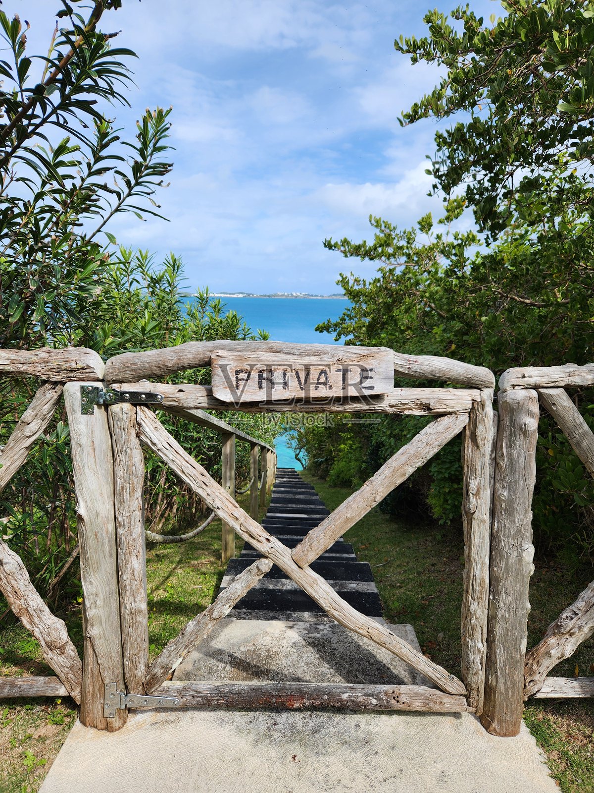 私人大门照片摄影图片