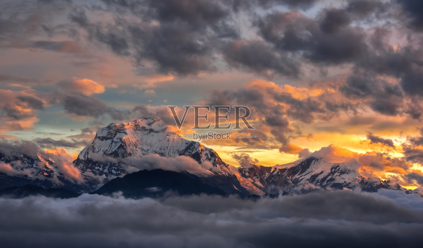 尼泊尔 - 安娜普尔纳山脉照片摄影图片