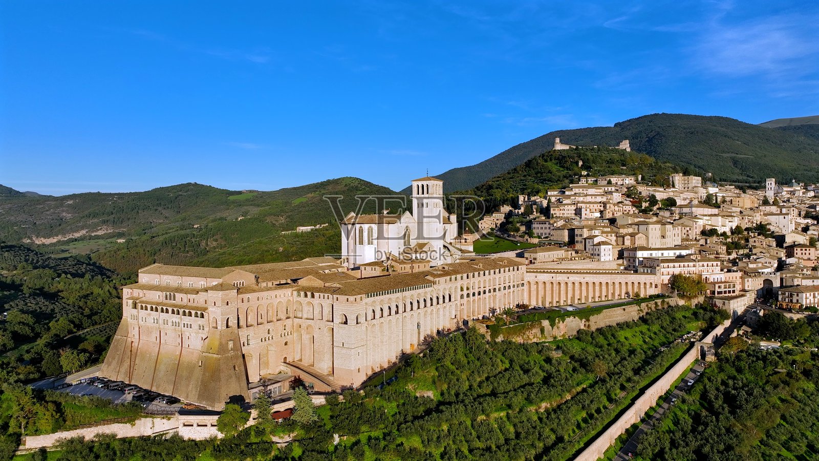 阿西西圣方济各大教堂和圣方济各神圣修道院，翁布里亚，意大利。照片摄影图片