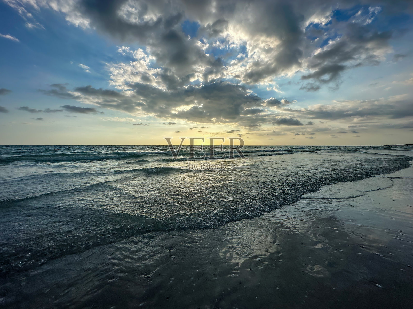 佛罗里达南部海洋上的日落照片摄影图片