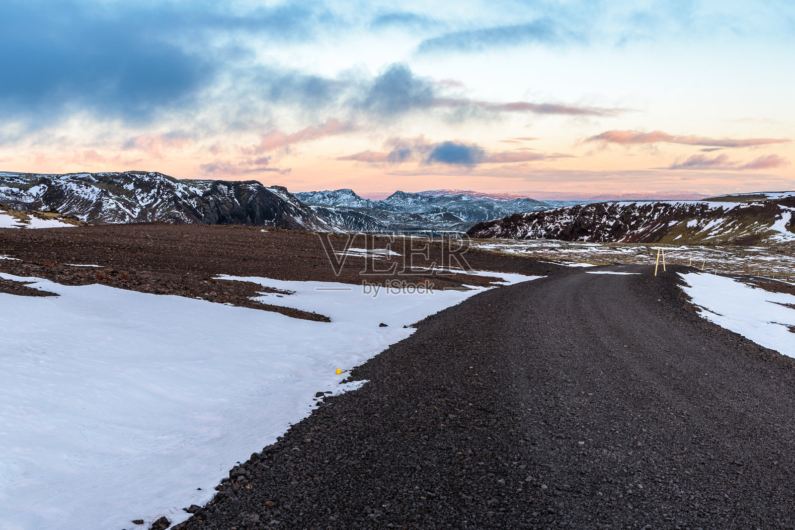 冰岛南部赫维拉利德温泉的普遍地热能。照片摄影图片