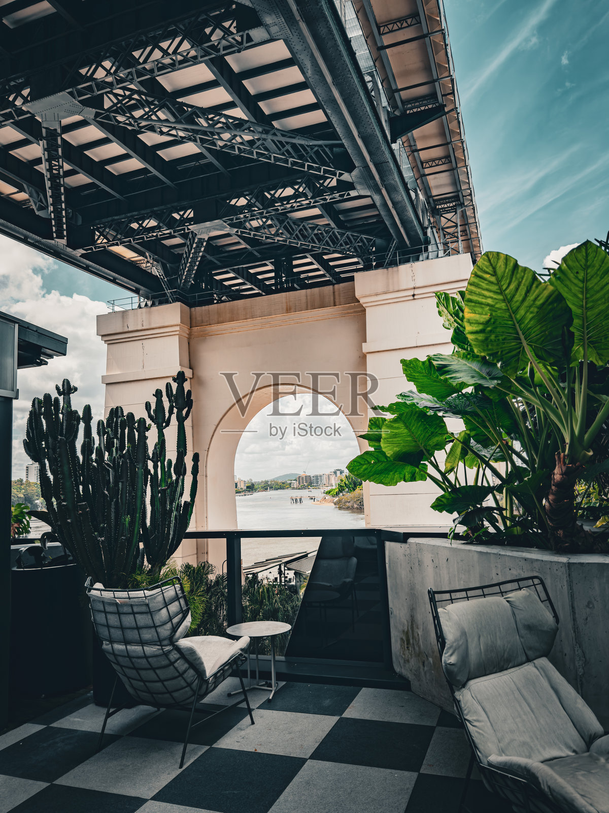 白天的故事桥：布里斯班的建筑奇迹。澳大利亚昆士兰州布里斯班照片摄影图片