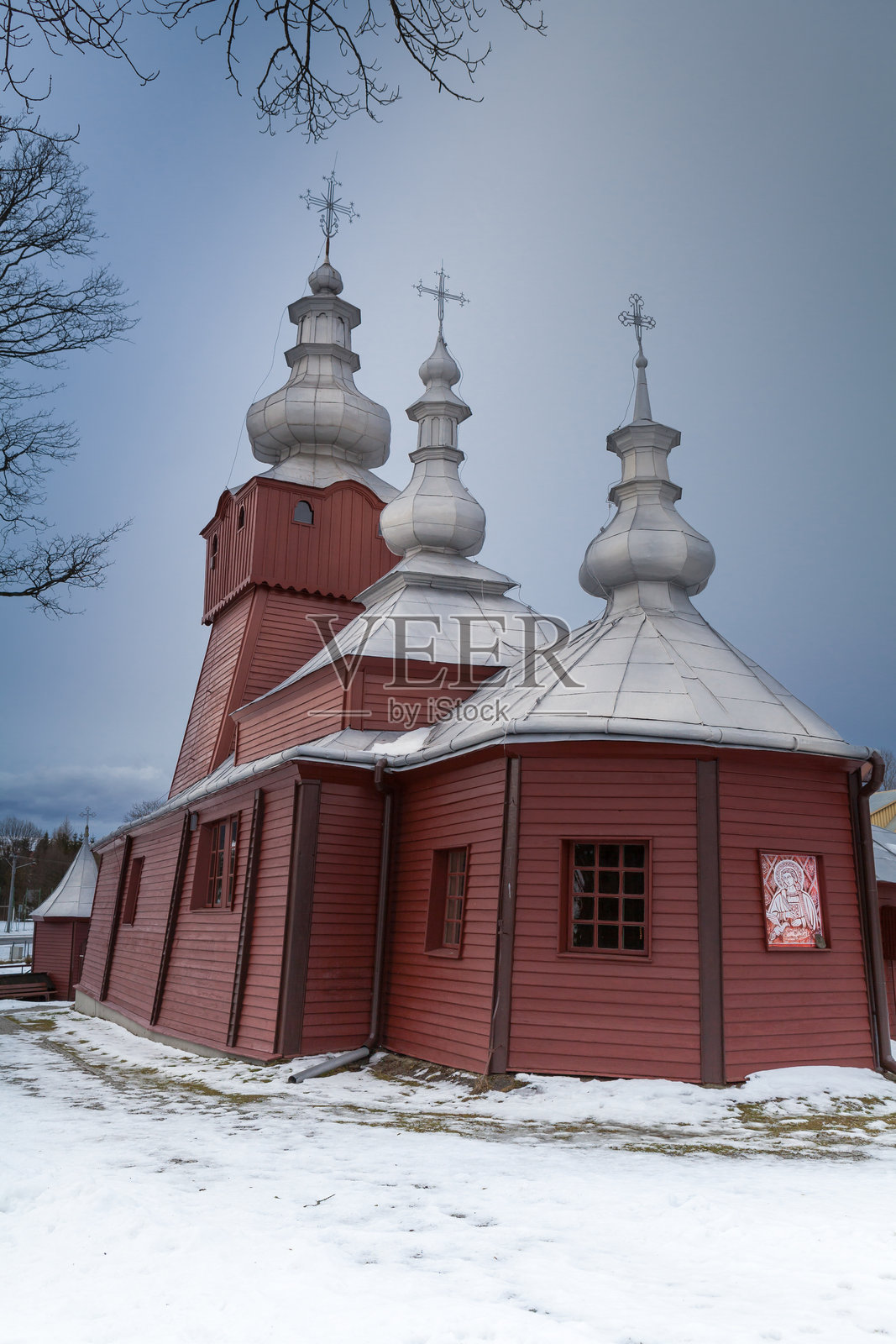 穆辛卡的圣约翰福音传教士木制莱姆科希腊天主教教堂，建于18世纪。照片摄影图片