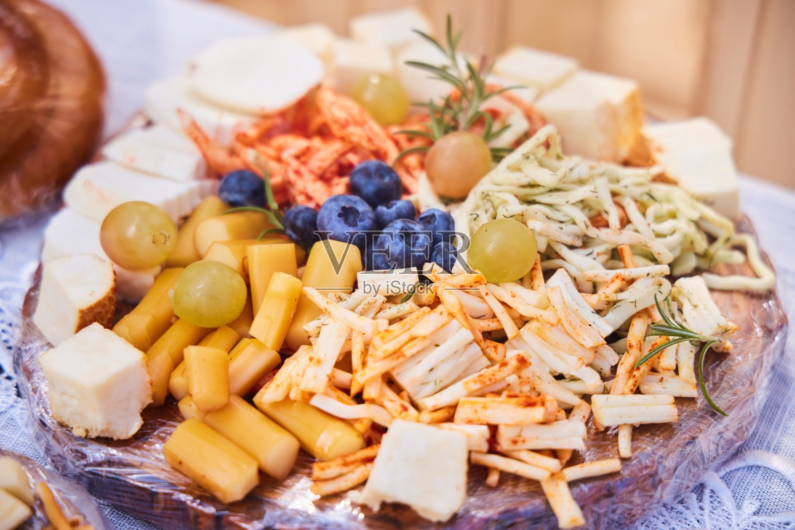 不同种类的奶酪。节日的呈现。高加索民族的传统美食照片摄影图片