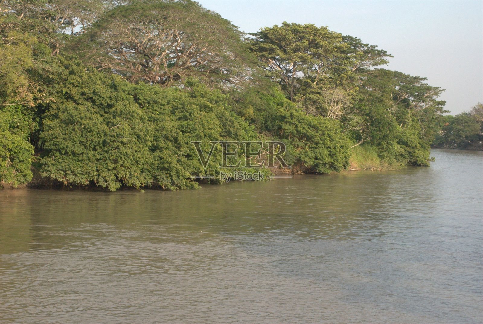 葡萄牙州的水源。照片摄影图片