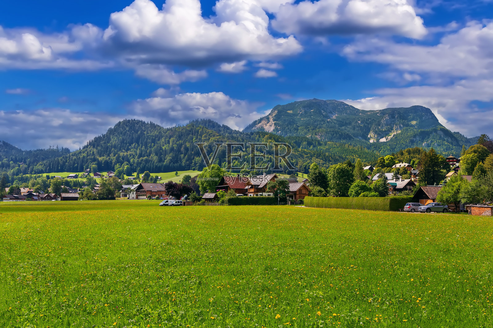 奥地利施蒂利亚州的阿尔陶斯湖村照片摄影图片