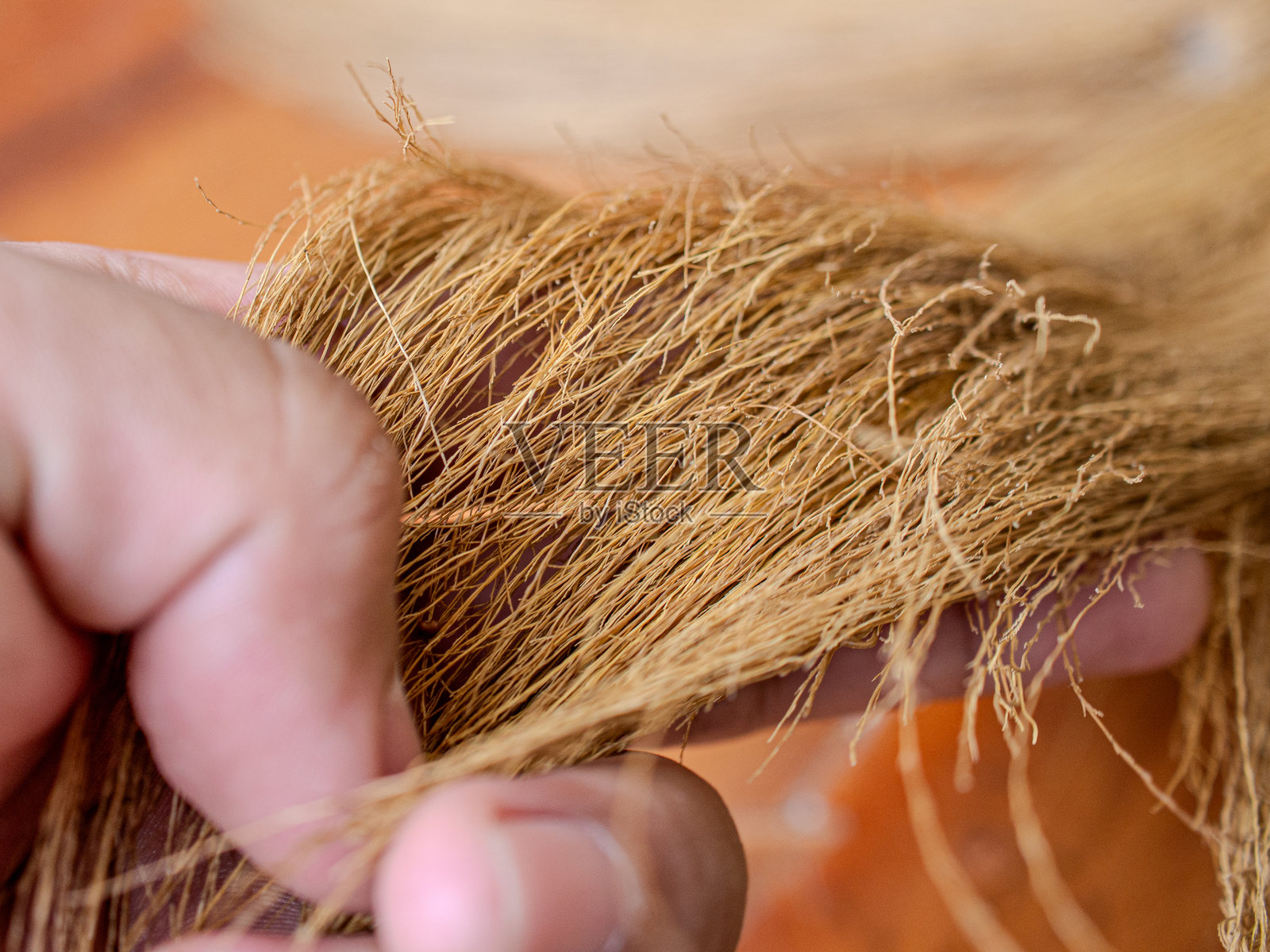 扫帚特写照片摄影图片