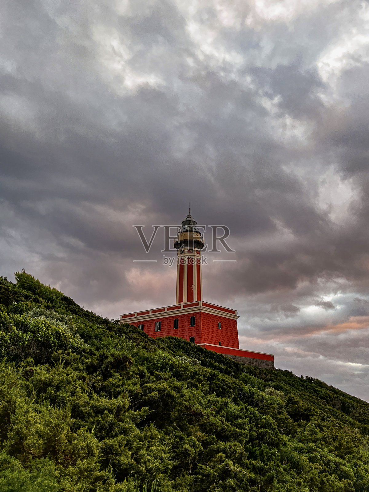 红色灯塔照片摄影图片