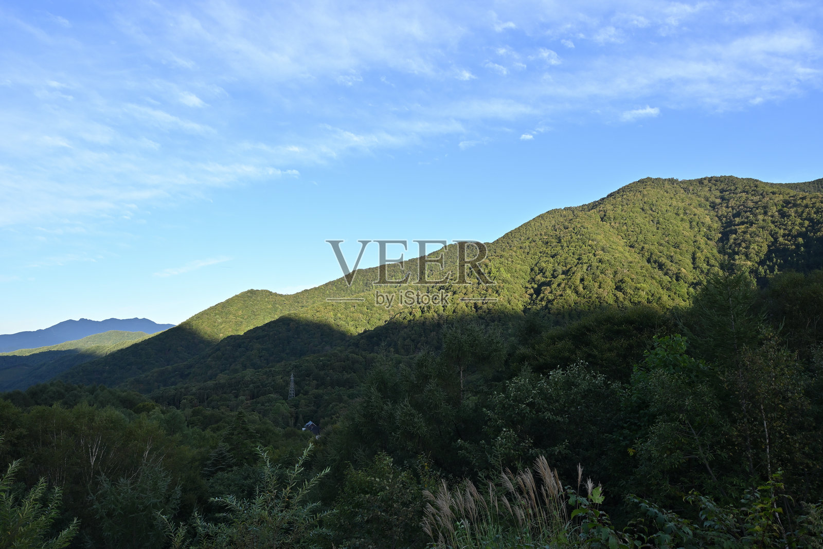 攀登日本栃木县的日光白根山照片摄影图片