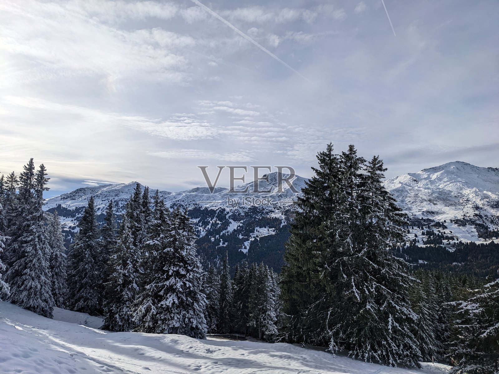 格里松阿尔卑斯山照片摄影图片