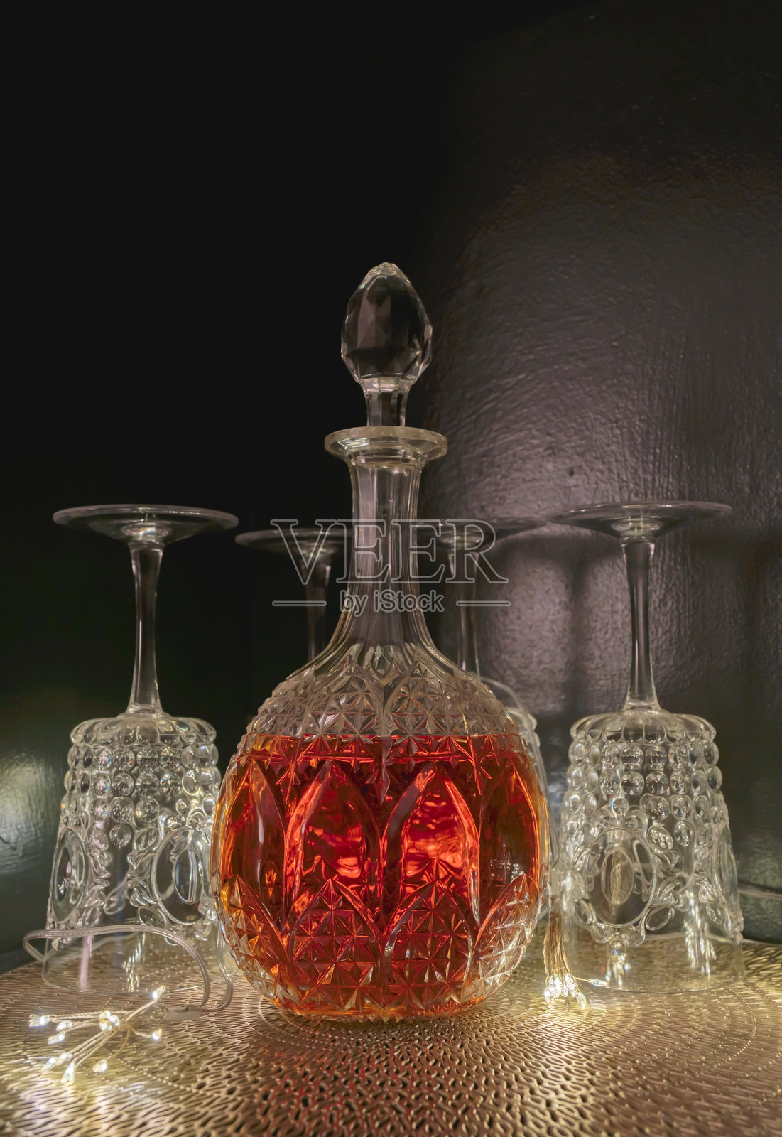 瓶中的白兰地照片摄影图片