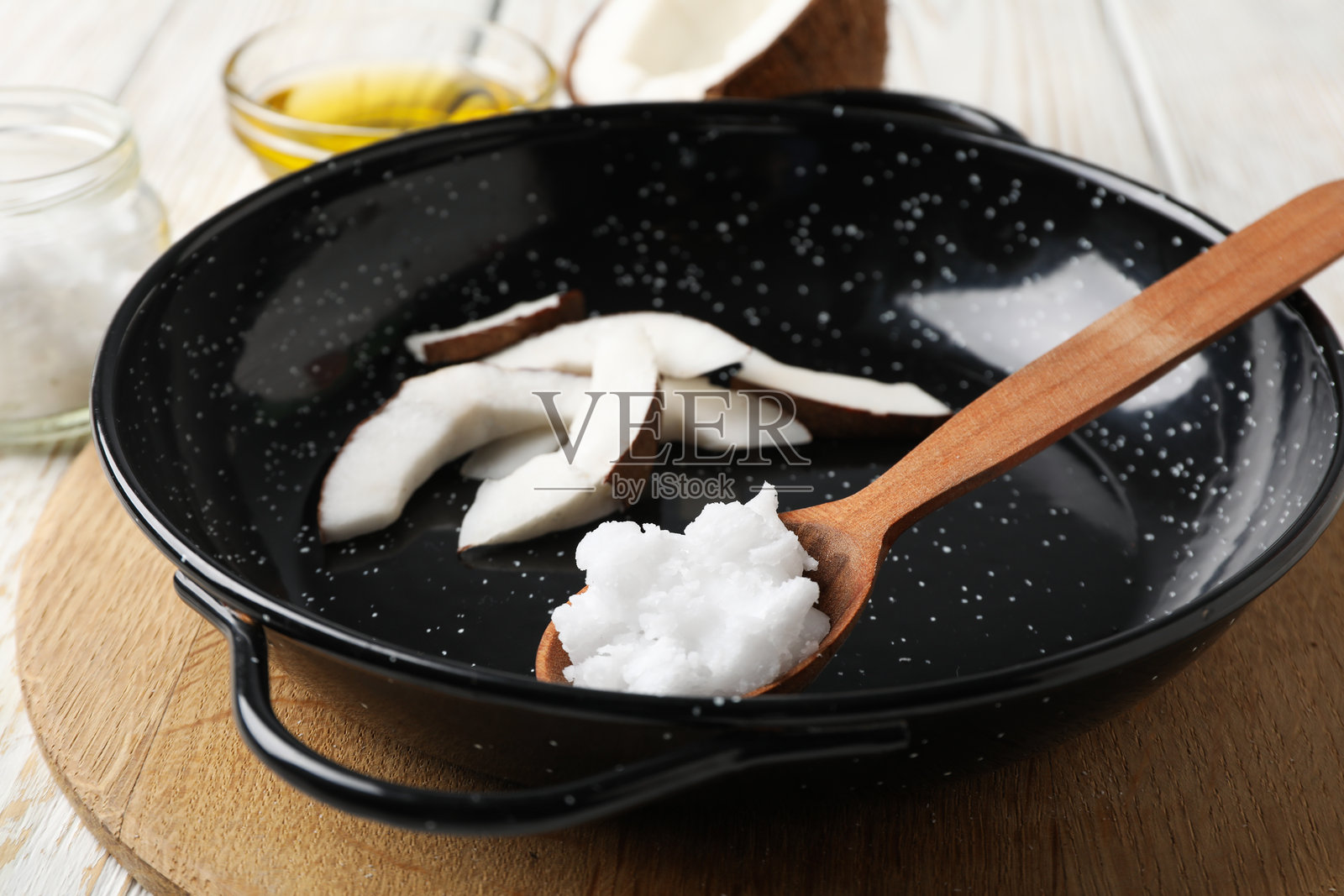 产品美容程序，皮肤和身体护理-椰子油照片摄影图片