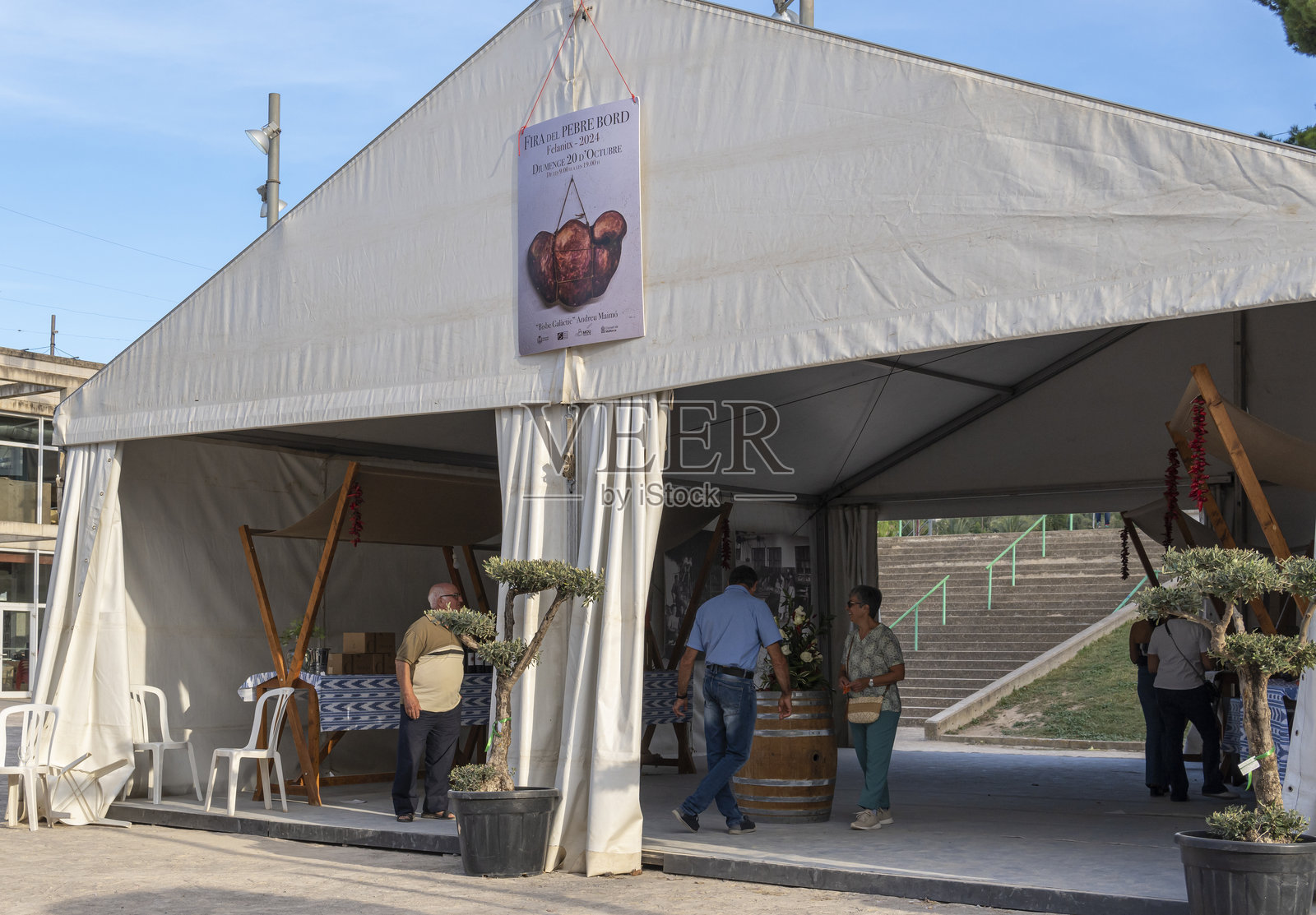 西班牙巴利阿里群岛费拉尼特克斯镇的辣椒节照片摄影图片