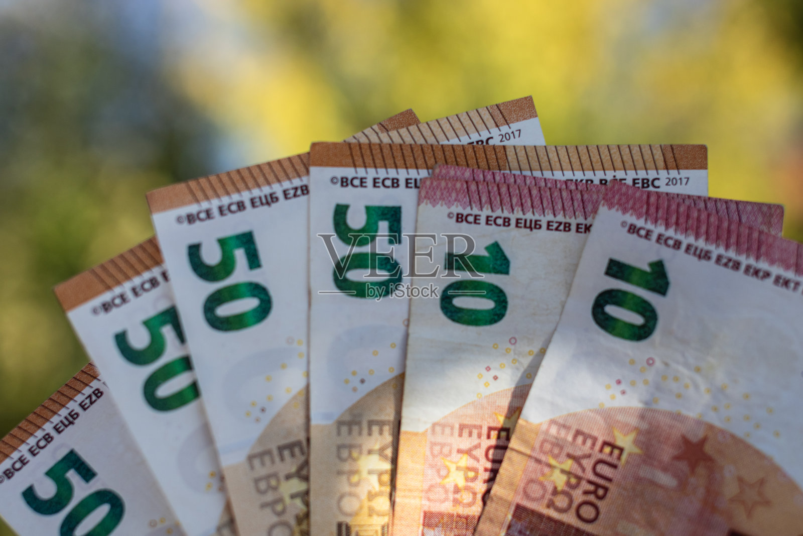 欧元纸币。EUR货币。照片摄影图片