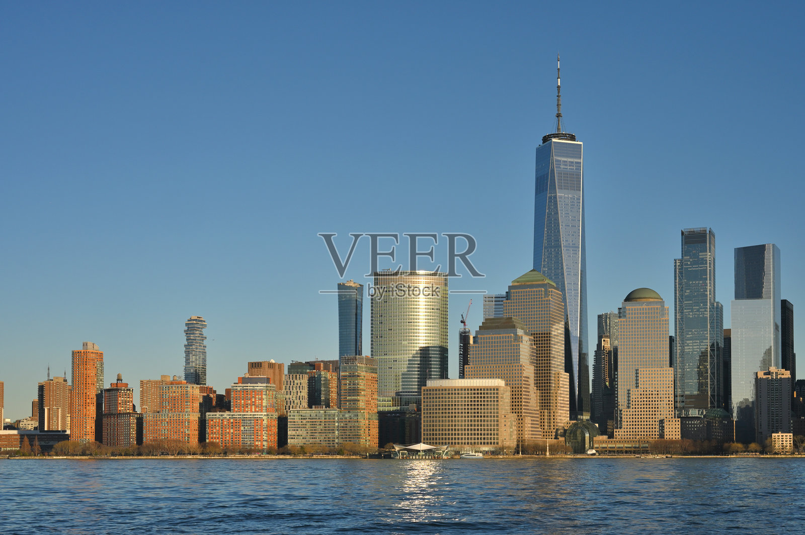 纽约市曼哈顿市中心的日落时分照片摄影图片