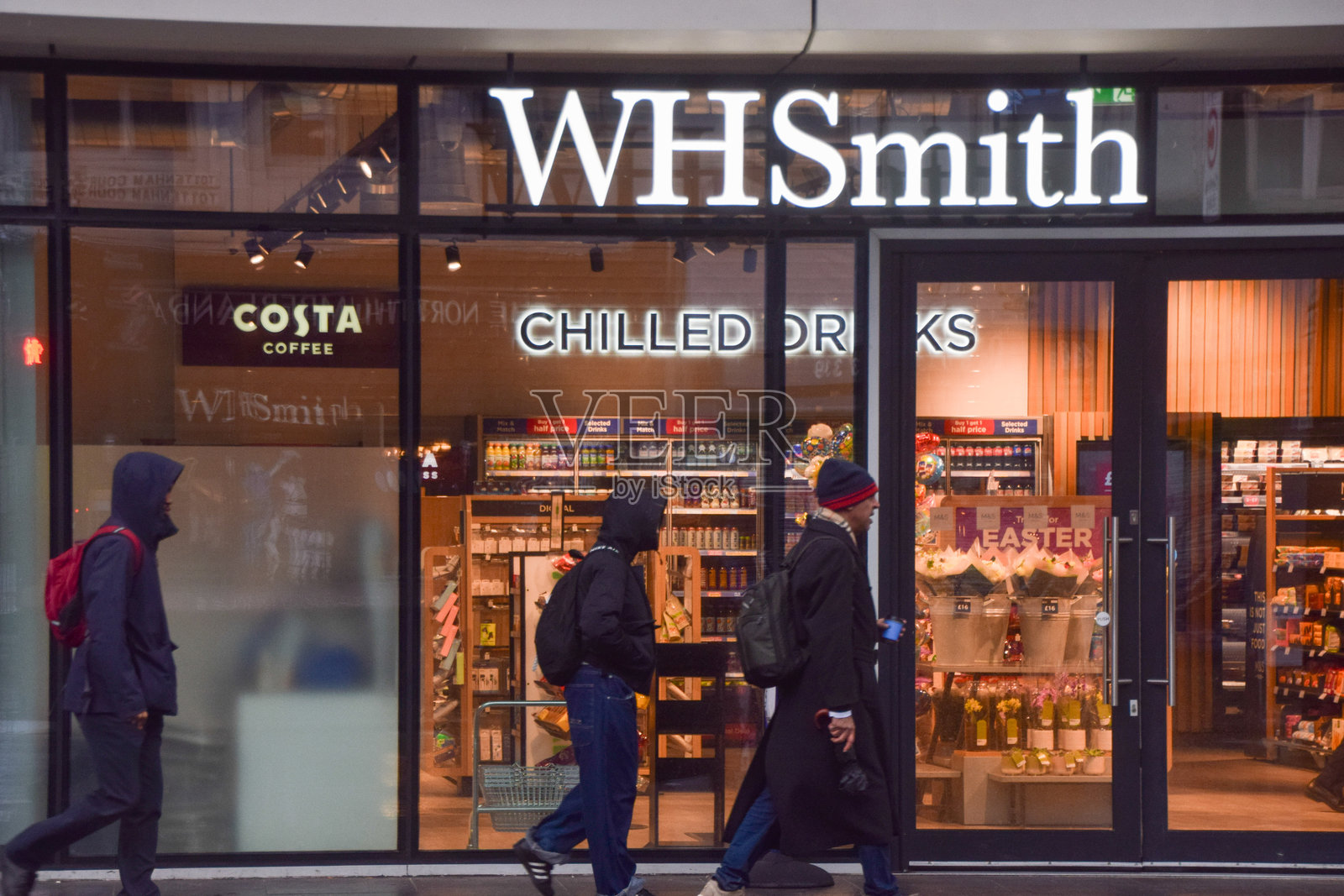 伦敦的WH Smith商店照片摄影图片