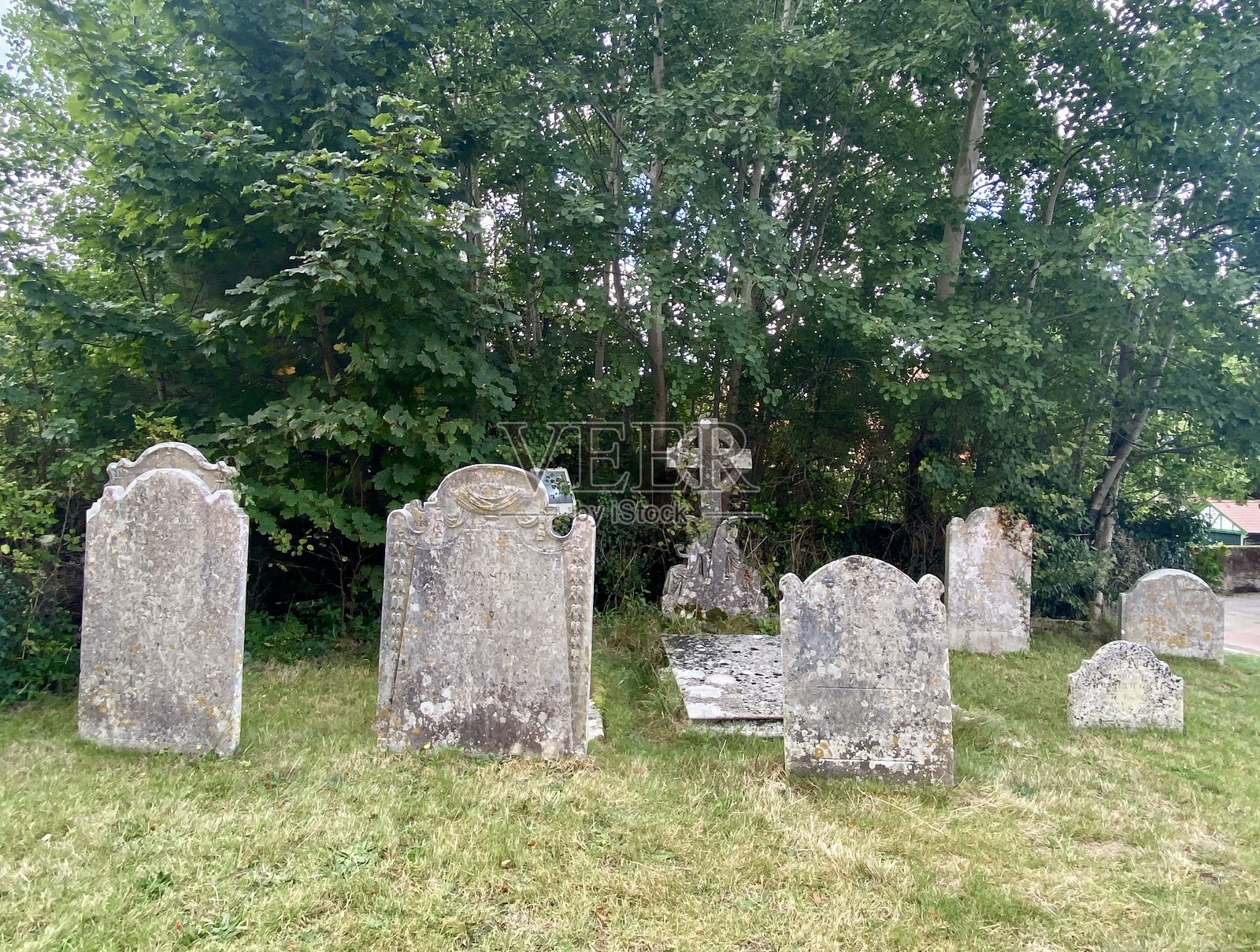 古老的墓地照片摄影图片