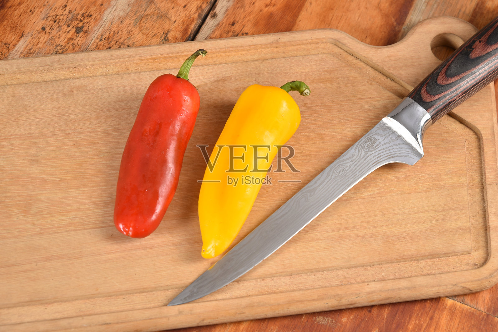 迷你辣椒热果调味料，适合辛辣天然食品照片摄影图片