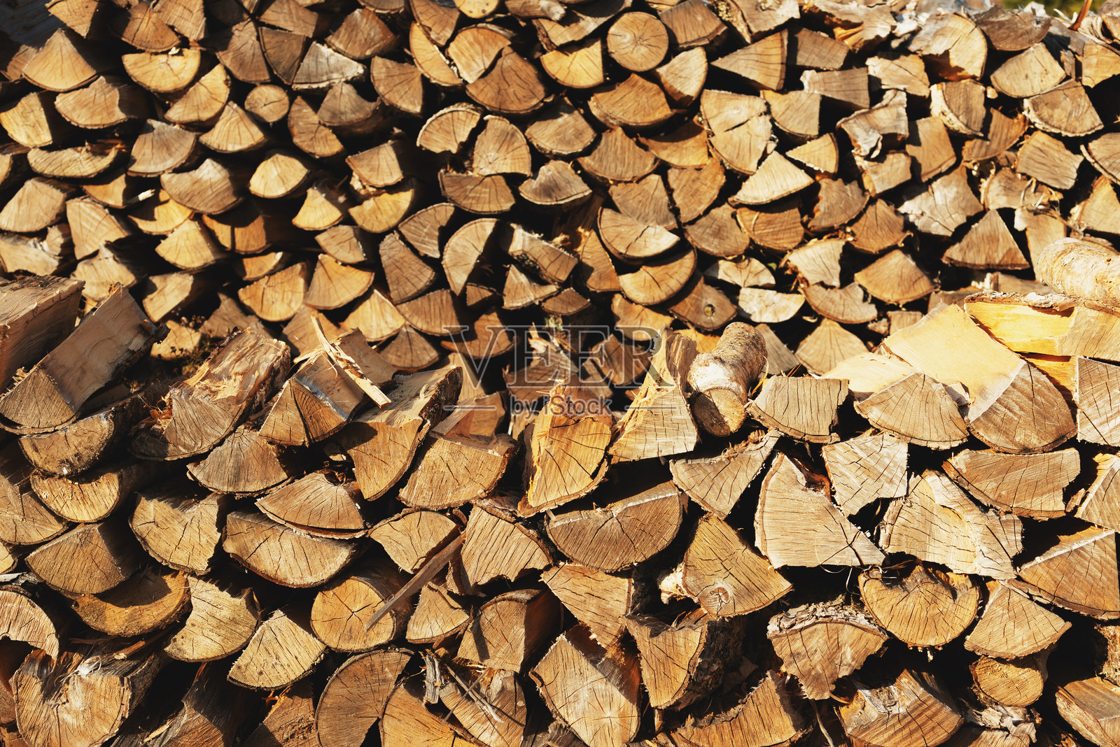 干燥的木柴堆照片摄影图片