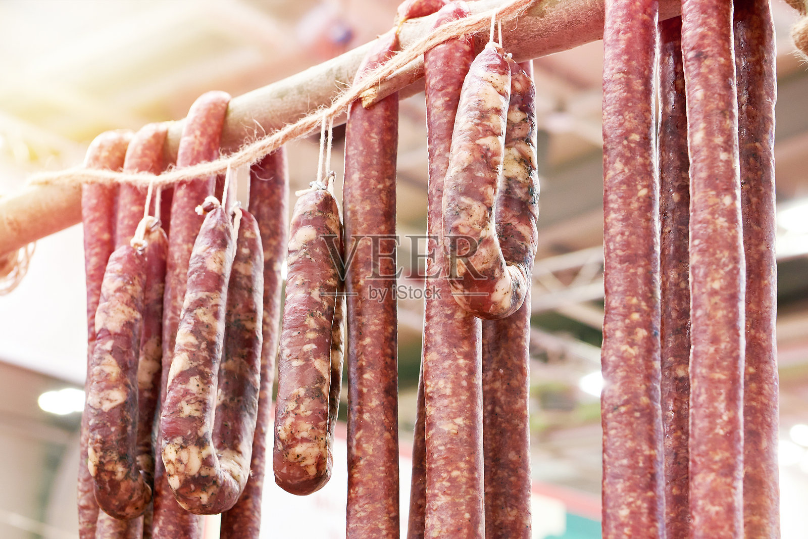 熏香肠照片摄影图片