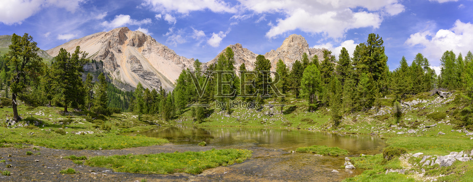 法内斯牧场的皮乔德湖照片摄影图片