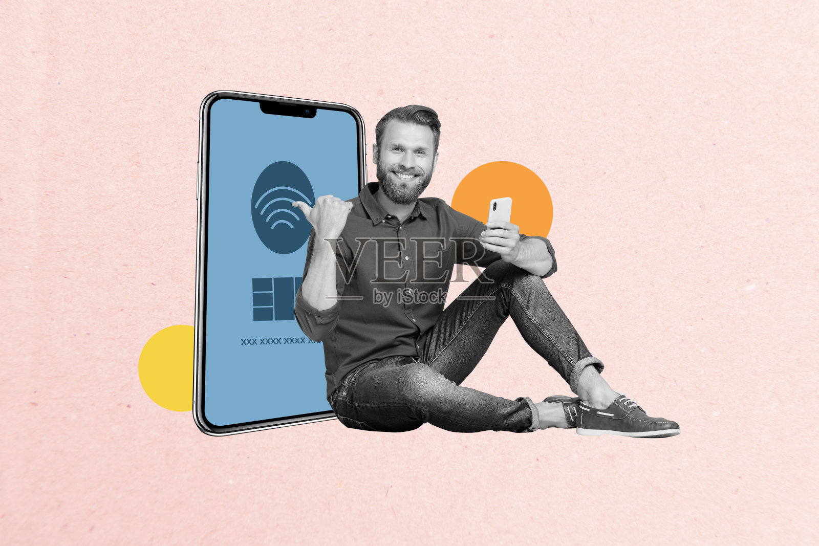 创意拼贴：年轻的微笑男子坐着，展示触摸屏智能手机的指纹解锁界面，背景为绘画风格。照片摄影图片