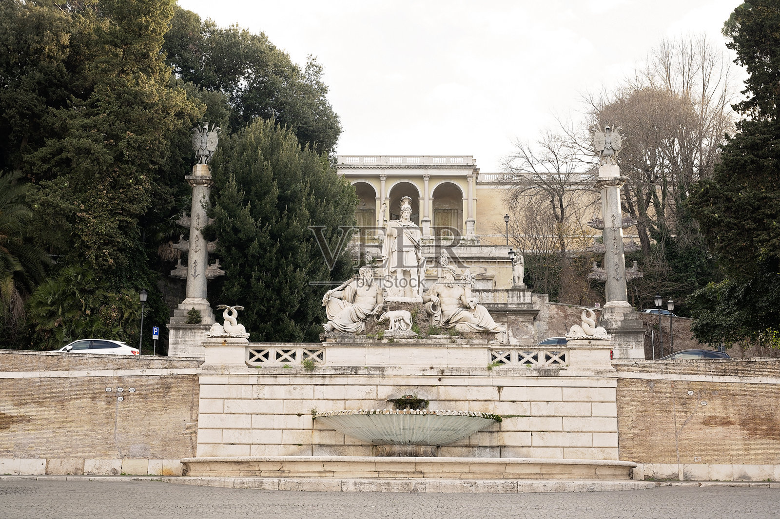 罗马人民广场的罗马女神雕像和喷泉照片摄影图片