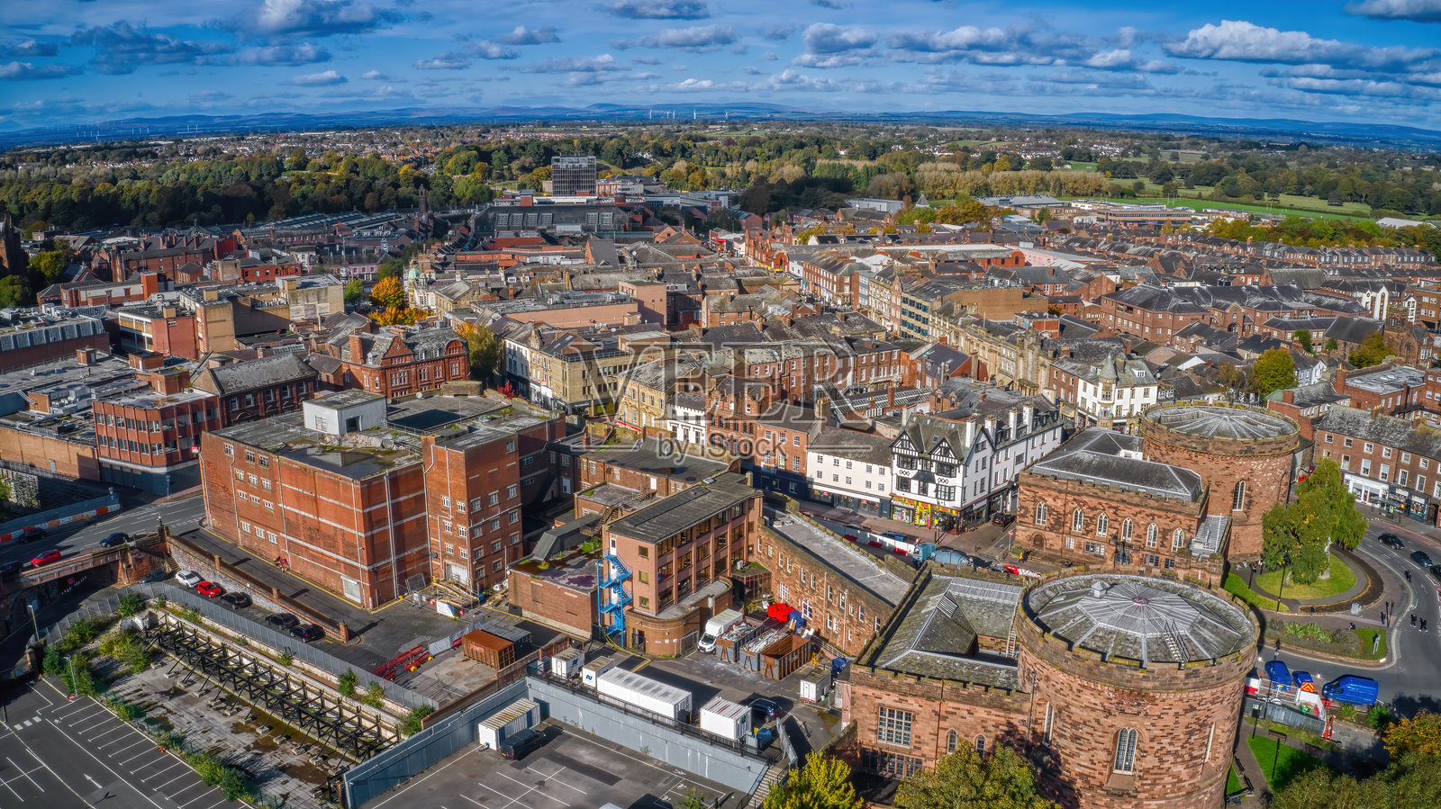 秋季的英国卡莱尔空中视角照片摄影图片