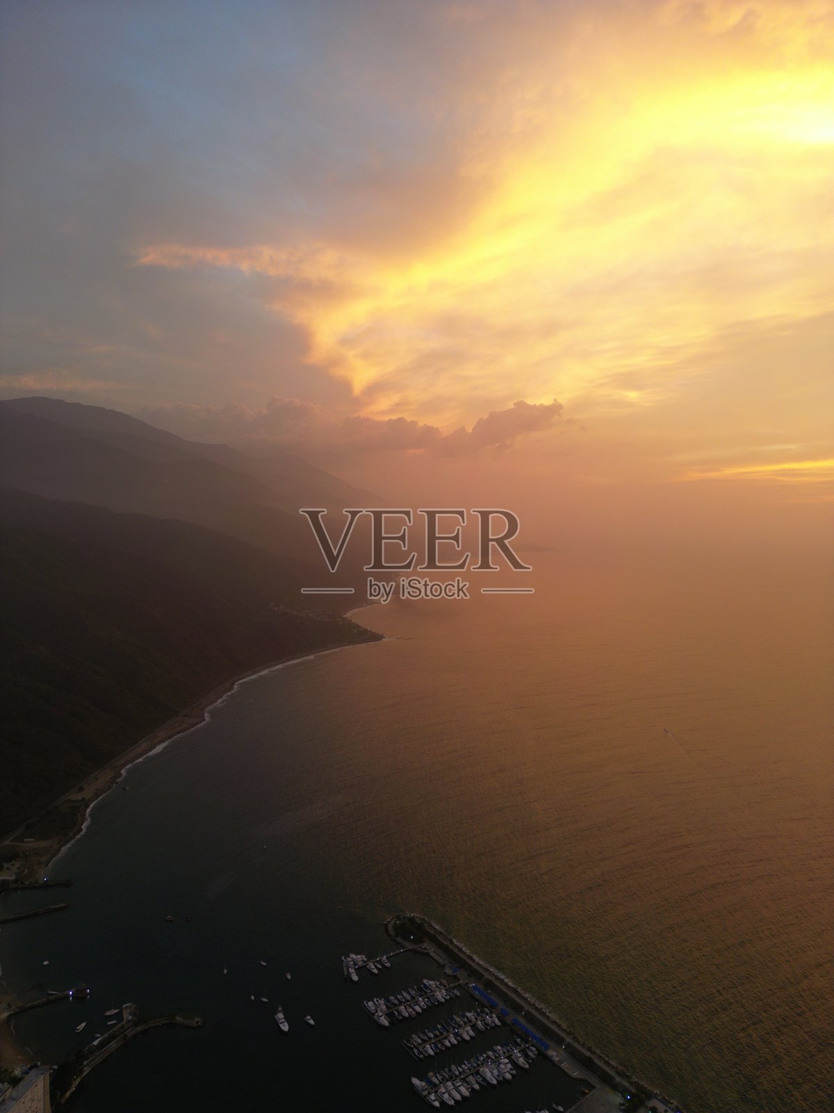 海滩日落照片摄影图片