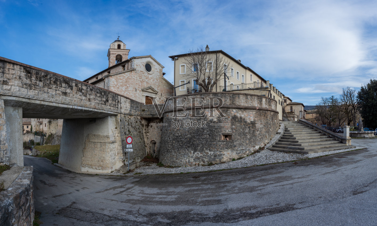 塞拉诺村照片摄影图片