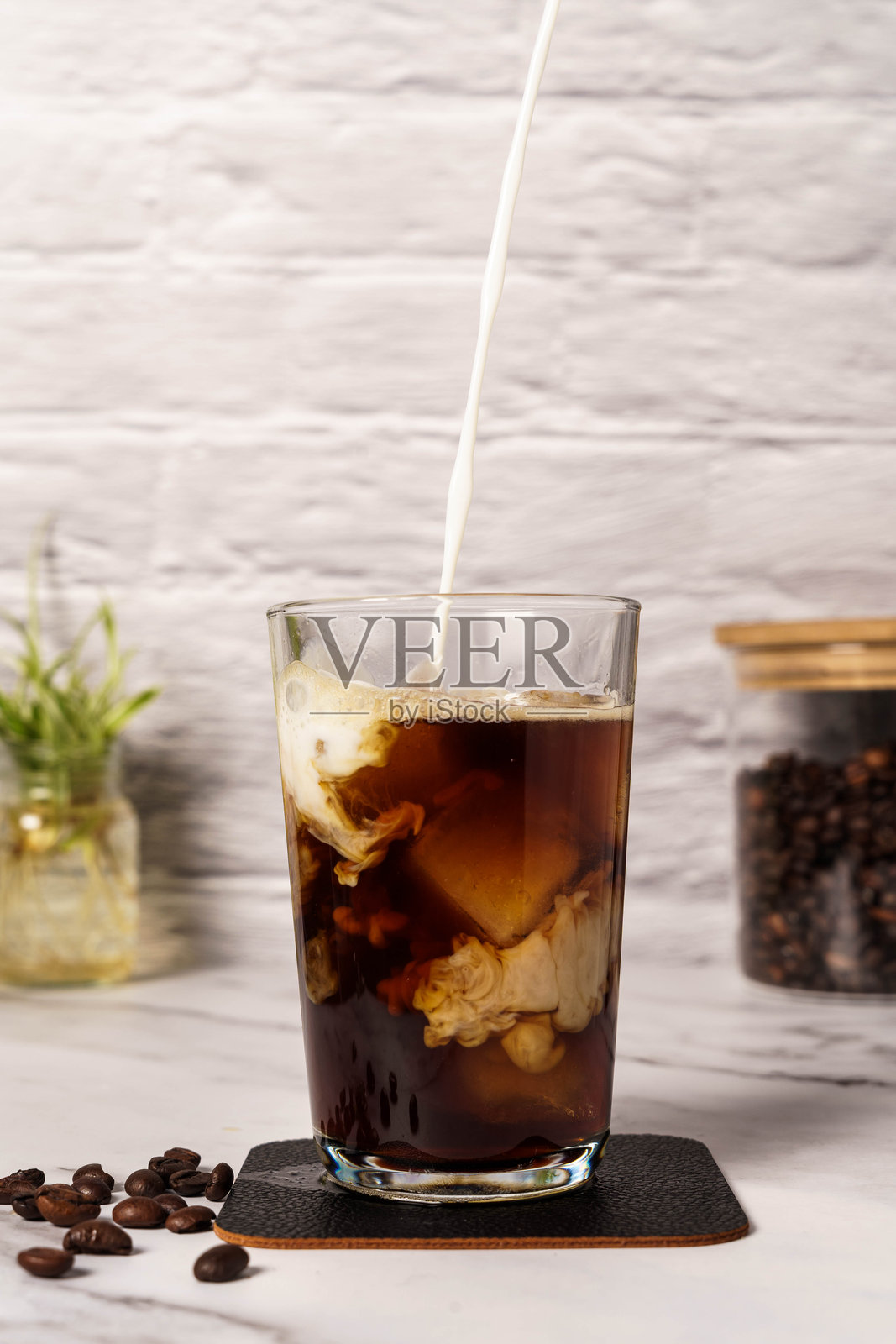 一杯冰咖啡照片摄影图片