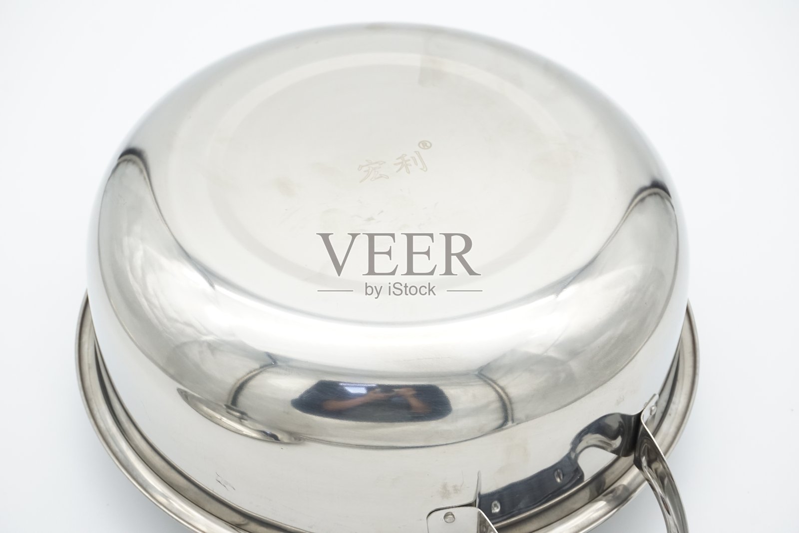 中国制造的亚洲风格不锈钢厚蒸锅和汤锅照片摄影图片