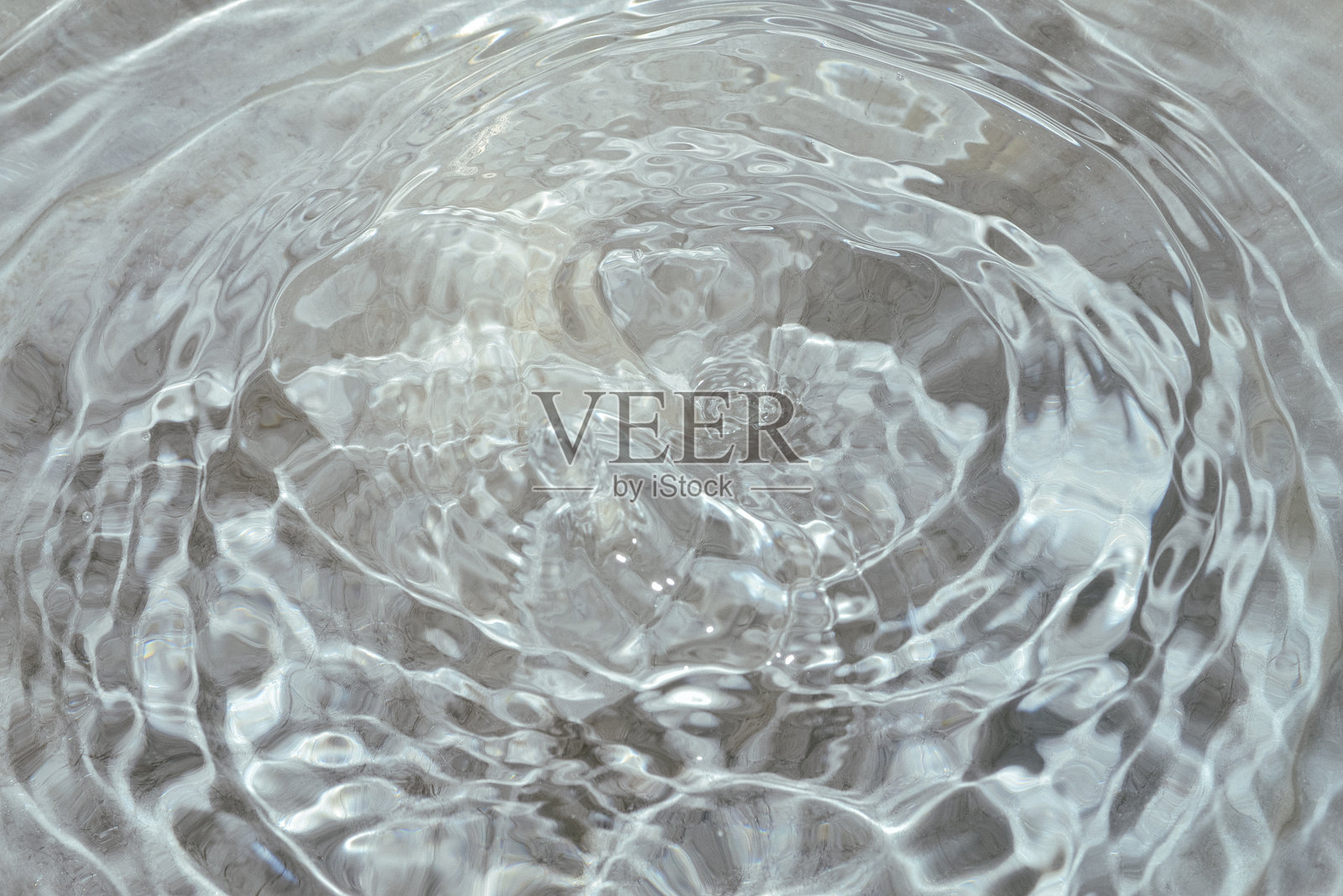 水滴特写照片摄影图片