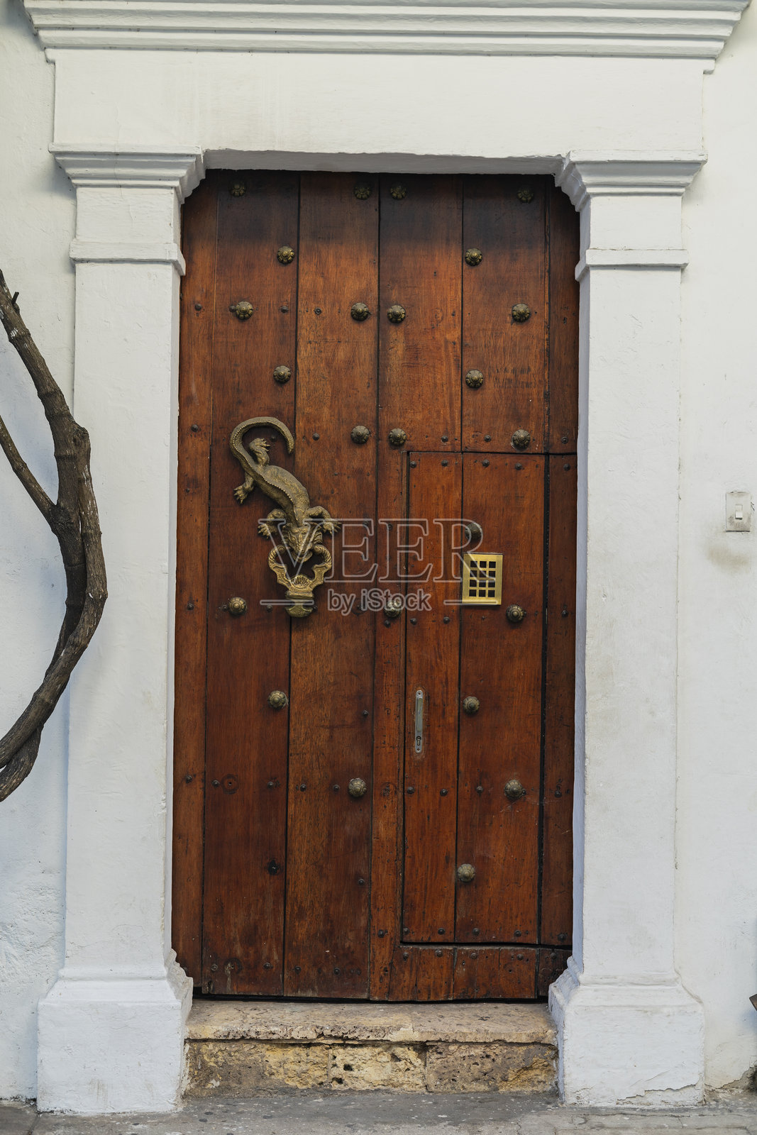 哥伦比亚卡塔赫纳的魔幻之地，装饰英雄街道的配饰和细节照片摄影图片