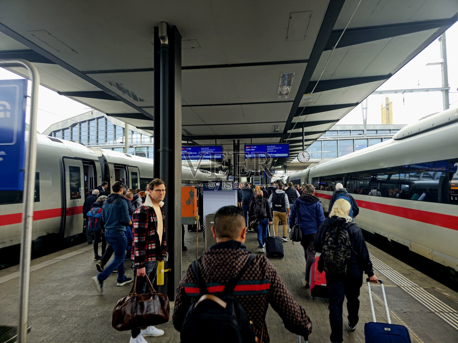 巴塞尔火车站照片摄影图片