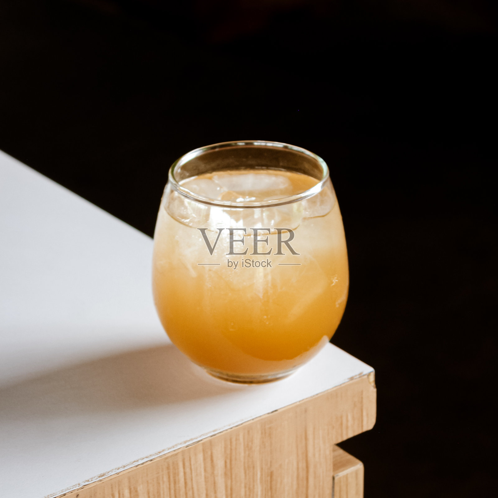 饮料选择照片摄影图片