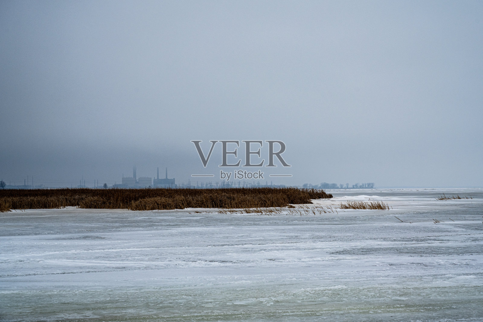 阴郁的海湾照片摄影图片