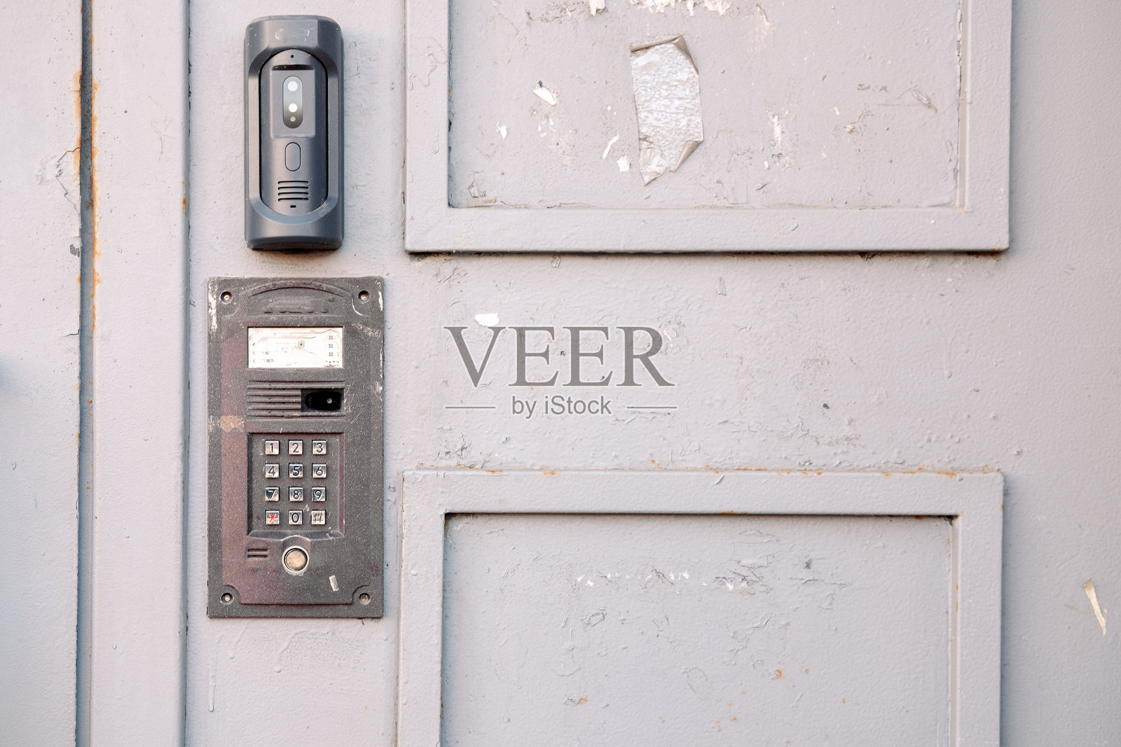 古董灰色门带对讲机照片摄影图片