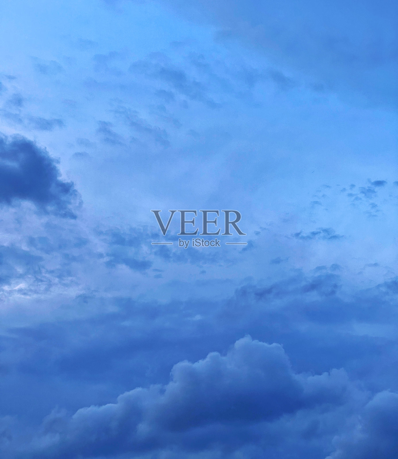 蓝色云朵照片摄影图片